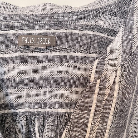 Womens Falls Creek Front Tie Stripped Button Up - Picture 5 of 8